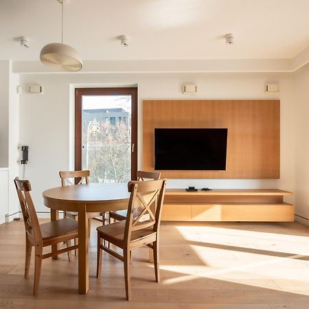 Solec Cristal Home Apartment Варшава Екстериор снимка