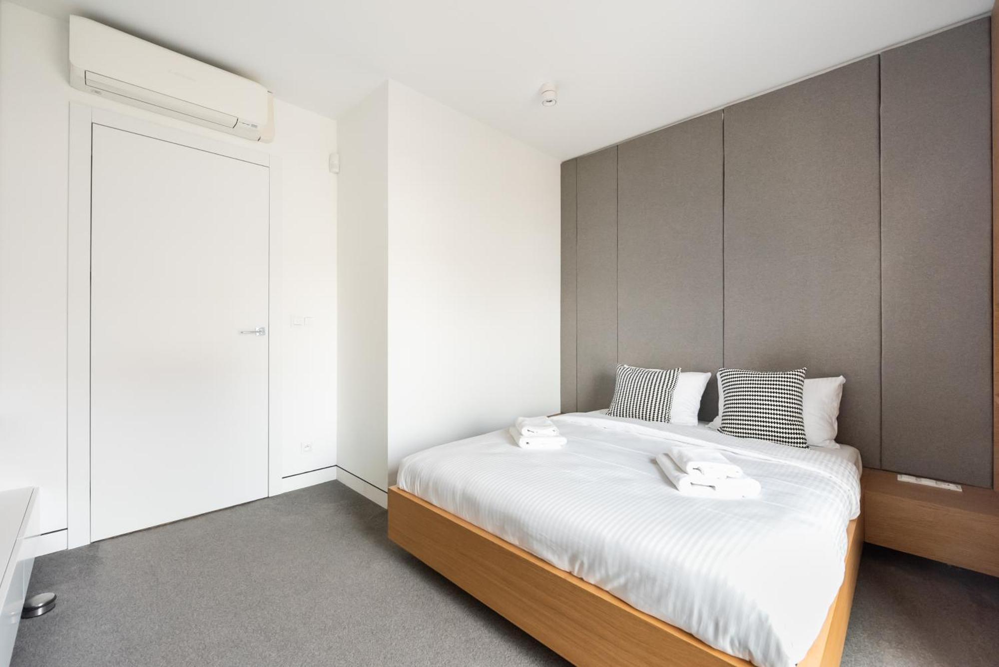Solec Cristal Home Apartment Варшава Екстериор снимка